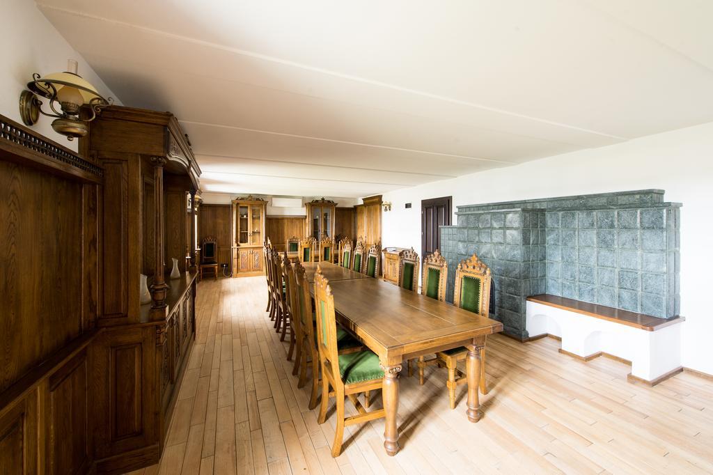 Hotel Castel Royal Mosnita Noua Екстериор снимка
